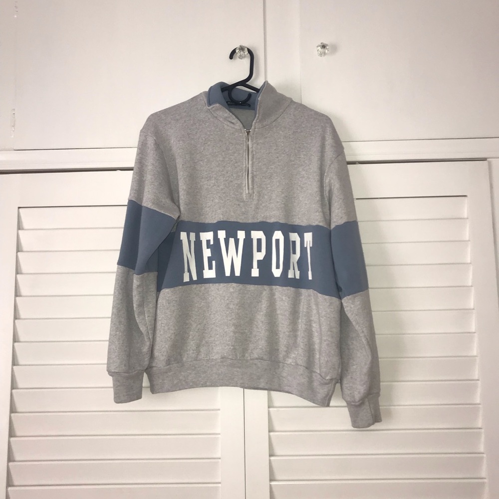 BRANDY MELVILLE SWEATER